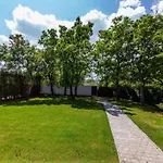 Peaceful Murvica Pool, Garden, And Modern Comfort - Two Bedroom With Private Pool Apartman *
