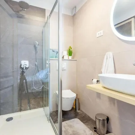 Peaceful Murvica Pool, Garden, And Modern Comfort - Two Bedroom With Private Pool Zadar