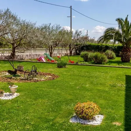 Apartment Peaceful Murvica Pool, Garden, And Modern Comfort - Two Bedroom With Private Pool *