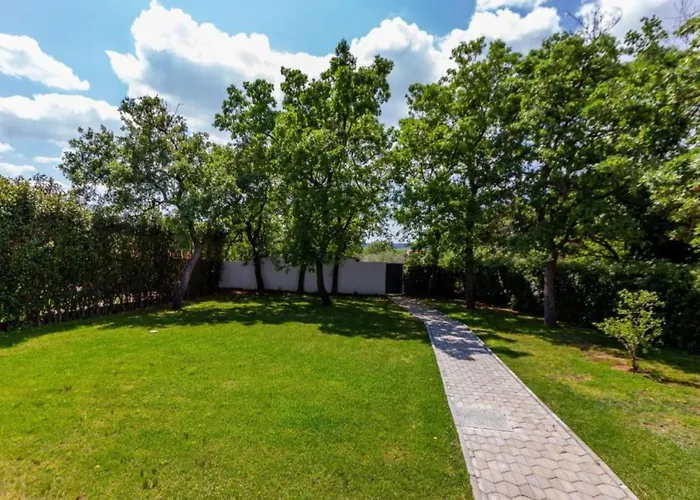Peaceful Pool, Garden, And Modern Comfort - Two Bedroom With Private Pool Апартаменты *