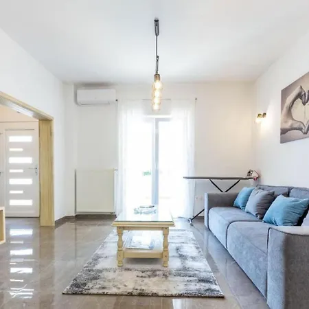 Peaceful Murvica Pool, Garden, And Modern Comfort - Two Bedroom With Private Pool * زادار